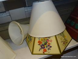 (WINDOW) LOT OF ASSORTED LAMP SHADES; 7 PIECE LOT OF ASSORTED LAMP SHADES TO INCLUDE 2 FLORAL CREAM