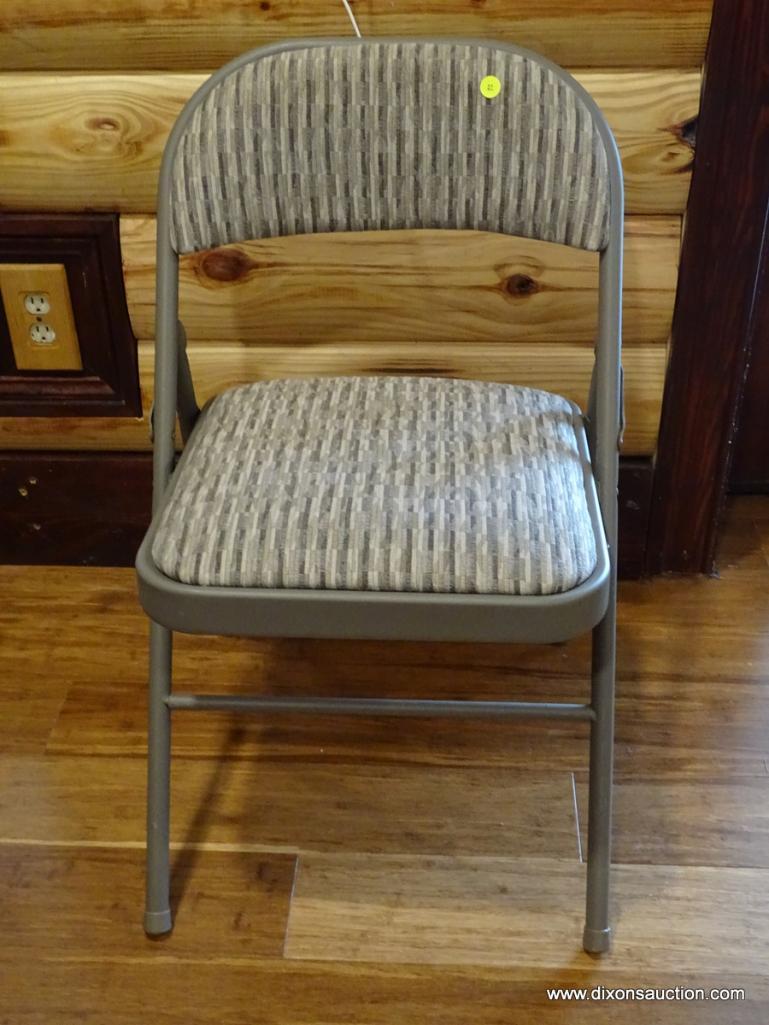 (BOFF) FOLDING METAL CHAIR; MADE BY SUDDEN COMFORT, CHICORY PATTERN, ITEM #253029. MEASURES 1' 6" X