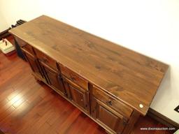 (DR) VINTAGE ETHAN ALLEN PINE BUFFET; HAS (4) UPPER DRAWERS (ONE WITH REMOVABLE DIVIDERS) & (4)