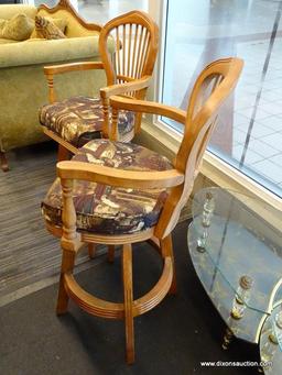 (R1) PAIR OF SPINDLE BACK BAR STOOLS; SET OF 2 SWIVEL BAR STOOL ARM CHAIRS WITH A CUSHIONED SEATS