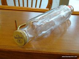 (R1) ROLL-RITE GLASS ROLLING PIN; VINTAGE GLASS ROLLING PIN WITH ORIGINAL METAL SCREW ON CAP.