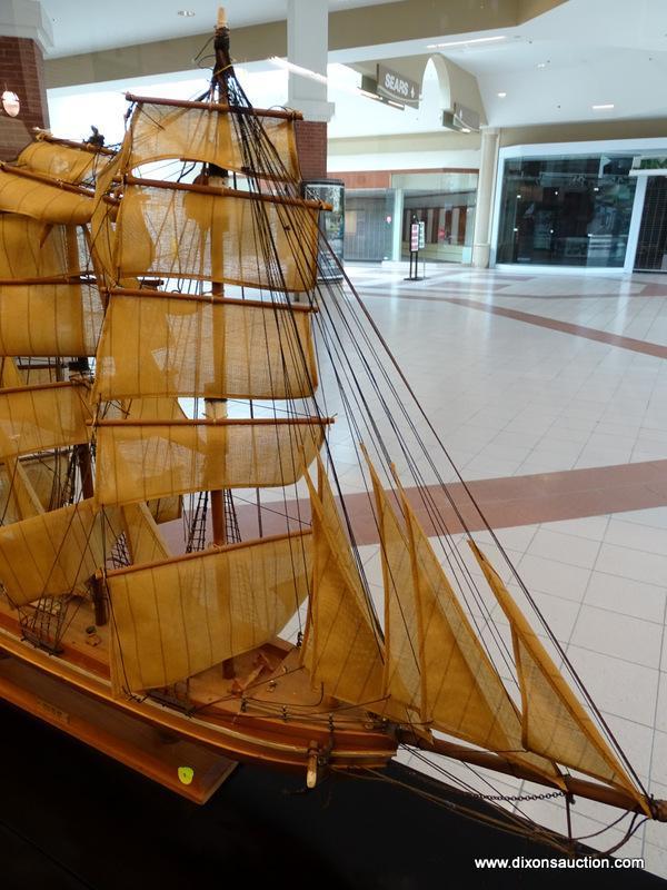 (WINDOW) WOODEN MODEL CLIPPER SHIP; CRUZ DEL SUR CLIPPER, YEAR 1821. ALL HAND MADE WITH EXQUISITE