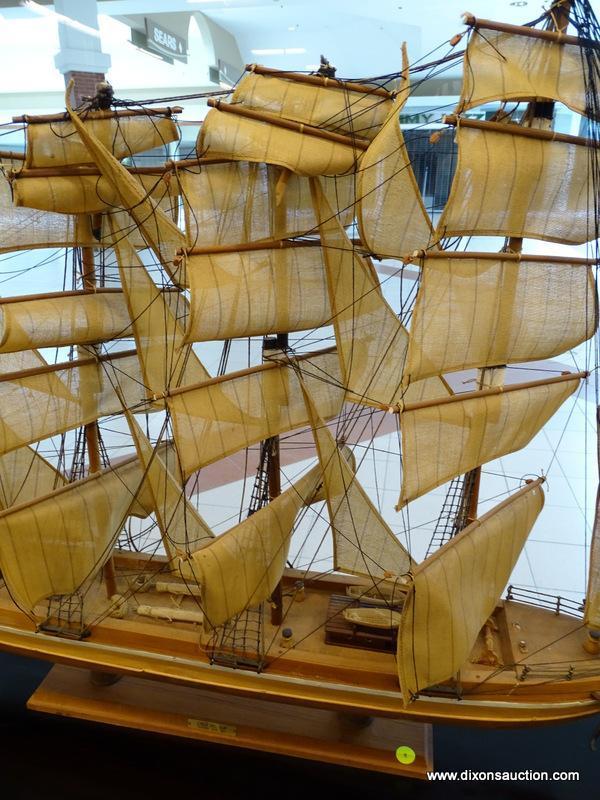 (WINDOW) WOODEN MODEL CLIPPER SHIP; CRUZ DEL SUR CLIPPER, YEAR 1821. ALL HAND MADE WITH EXQUISITE