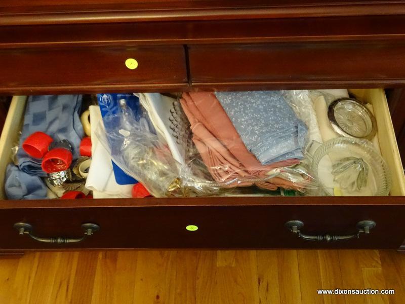 (DR) 2 DRAWER LOT; LOT INCLUDES TABLE LINENS, NAPKIN RINGS, JUICER, VINTAGE GLASS REFRIGERATOR