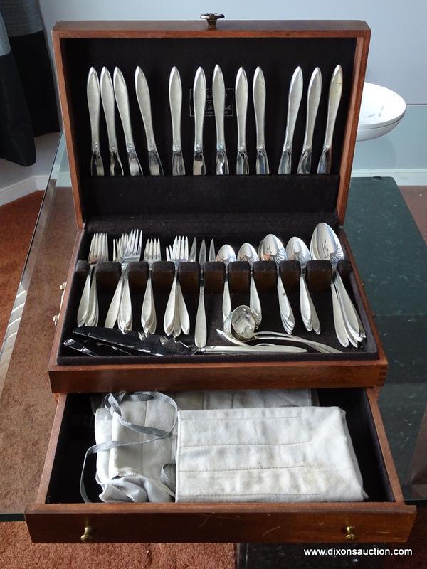 (DR) GORHAM STERLING SILVER FLATWARE SET WITH CASE AND CLOTHS; 75 PIECE GORHAM STERLING SILVER