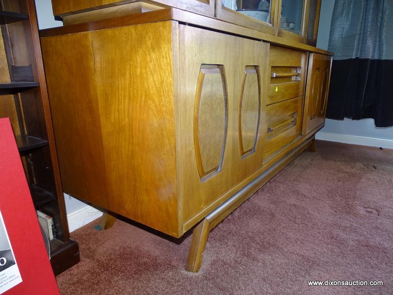 (DR) YOUNG MANUFACTURING CO. CHINA CABINET; MID CENTURY MODERN, 2 PC, WALNUT CHINA CABINET. HAS 2