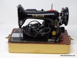 (R2) VINTAGE SEWING MACHINE; VINTAGE STENCILED SINGER MODEL 99 SEWING MACHINE WITH ALL ATTACHMENTS