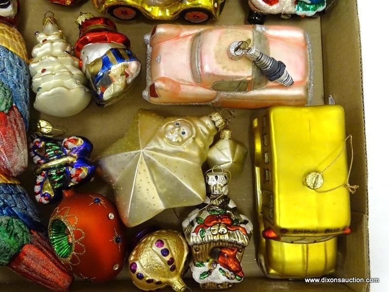 (BR) TRAY LOT OF GLASS ORNAMENTS; 17 PIECE LOT OF GLASS ORNAMENTS TO INCLUDE SANTA ON A CAR, 4