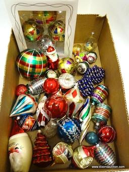 (BR) TRAY LOT OF GLASS ORNAMENTS; 35+ PIECE LOT OF GLASS DECORATIVE ORNAMENTS TO INCLUDE BALL
