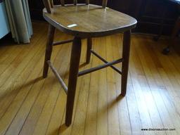 (LR) ANTIQUE WINDSOR STYLE CHILD'S CHAIR. MEASURES 15" X 15.5" X 33.5".