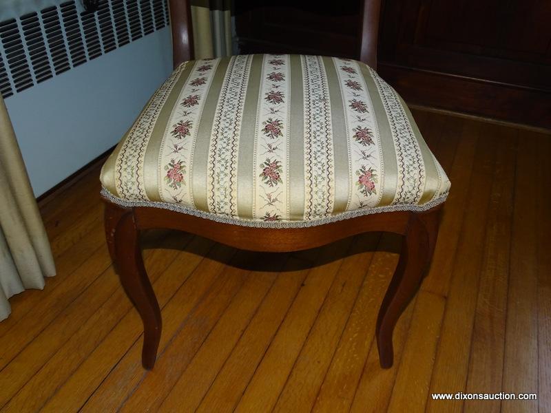 (LR) FRENCH PROVINCIAL STYLE SIDE CHAIR; VINTAGE MAHOGANY, FRENCH PROVINCIAL COUNTRY STYLE SIDE