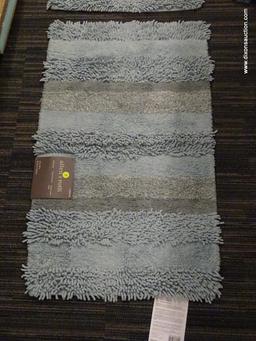 (R1) SET OF [3] ALLEN + ROTH AQUA COLORED BATH RUGS. MEASURES 34" X 20". EACH RETAILS FOR $24.98.