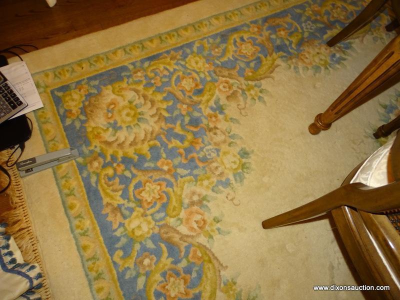 (DR) RUG; HAND SCULPTED CHINESE RUG IN IVORY AND BLUE- 8 FT. 5 IN X 12 FT.