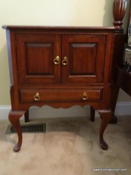 (MBED) NIGHT STAND; ONE OF A PR. OF PENNSYLVANIA HOUSE QUEEN ANNE NIGHT STANDS- 2 PANEL DOORS OVER 1