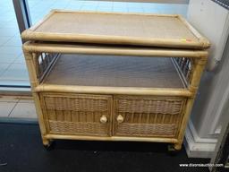 (R1) RATTAN ENTERTAINMENT STAND CART; LIGHT FINISHED, RATTAN ENTERTAINMENT STAND WITH A SWIVEL TOP,