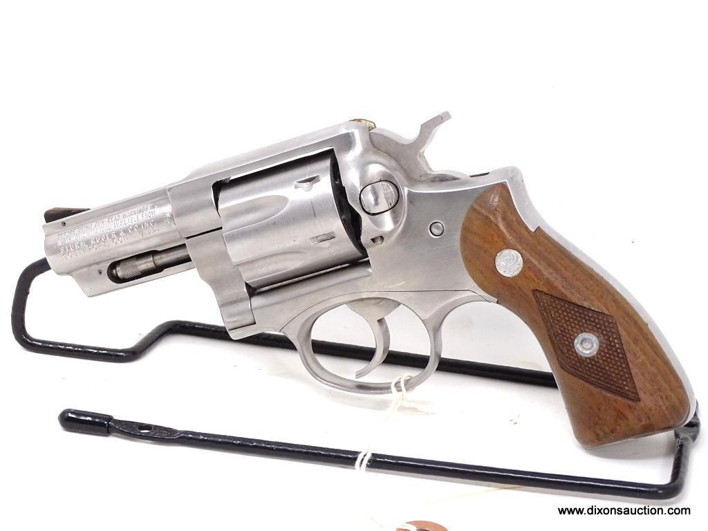 RUGER SPEED SIX .357 MAGNUM CAL SNUB-NOSE REVOLVER. SERIAL # 159-71415. COMES WITH A BLACK LEATHER