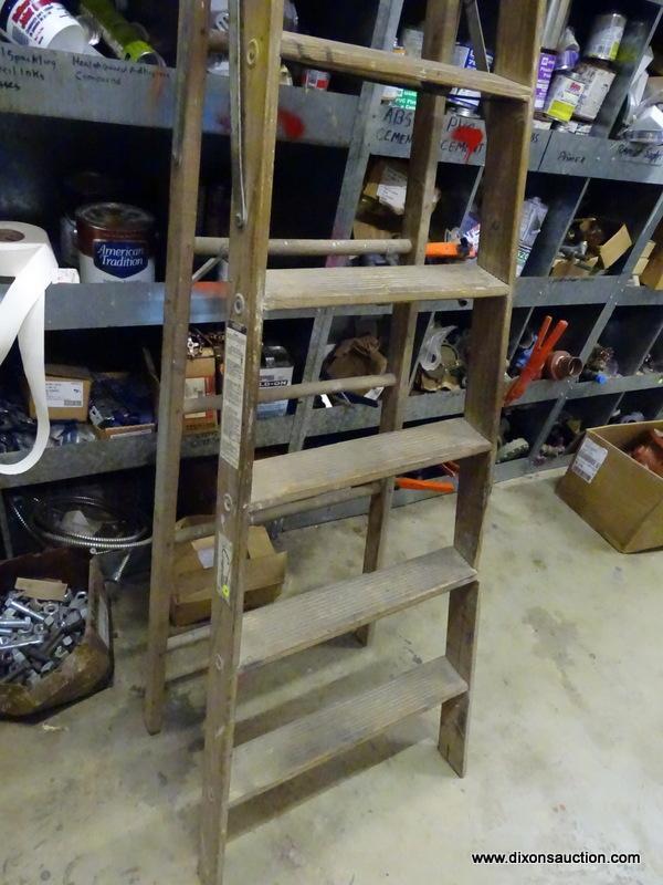 LOUISVILLE APPROX 9' FOLDING WOODEN STEP LADDER.