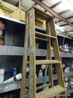 LOUISVILLE APPROX 9' FOLDING WOODEN STEP LADDER.