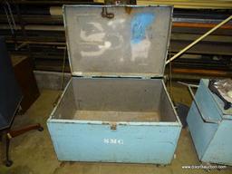 HEAVY DUTY ROLLING JOB BOX. HEAVY USED AND SOME RUST AND DENTS. MEASURES 44" X 30" X 29".