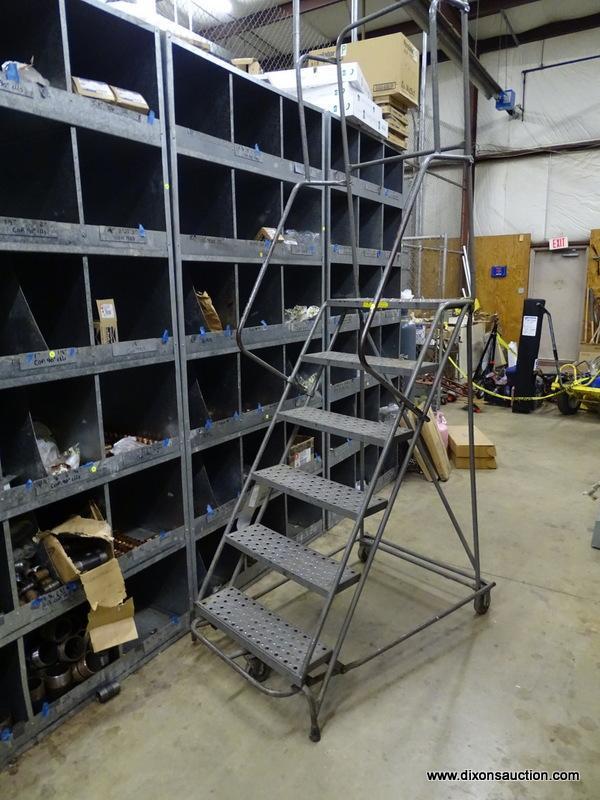 LOUISVILLE INDUSTRIAL ROLLING WAREHOUSE 6 STEP LADDER.