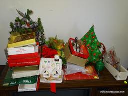 (LR) ASSORTED CHRISTMAS LOT; INCLUDES A CLOTH CHRISTMAS TREE DECORATION, A CERAMIC GINGERBREAD