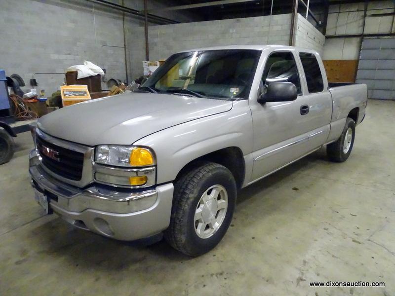 2005 GMC SIERRA 5.7 LITER Z71 PICKUP TRUCK WITH 314,099 MILES. CHAMPAGNE COLOR. MOTOR REBUILT A FEW