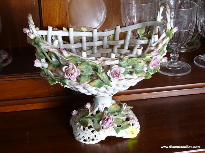 (FRM) MEISSEN BASKET ; 19TH CEN. PORCELAIN MEISSEN FLORAL BASKET WITH CROSS SWORD MARKINGS - CHIPS