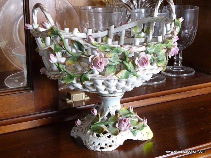 (FRM) MEISSEN BASKET ; 19TH CEN. PORCELAIN MEISSEN FLORAL BASKET WITH CROSS SWORD MARKINGS - CHIPS