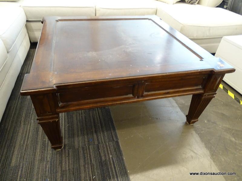 LANE SQUARE MAHOGANY COFFEE TABLE WITH REEDED TAPERED LEGS AND 1 DRAWER. MEASURES 44 IN X 44 IN X 20