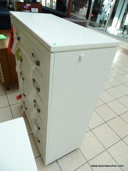 5 DOVETAIL DRAWER CHEST WITH PULLOUT CLOTHING ROD FROM THE HYDE PARK COLLECTION BY ASPENHOME. THIS