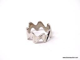 MODERNIST .925 STERLING SILVER WAVY BAND. MARKED ON THE INSIDE "925". WEIGHS APPROX. 5.22 GRAMS. THE