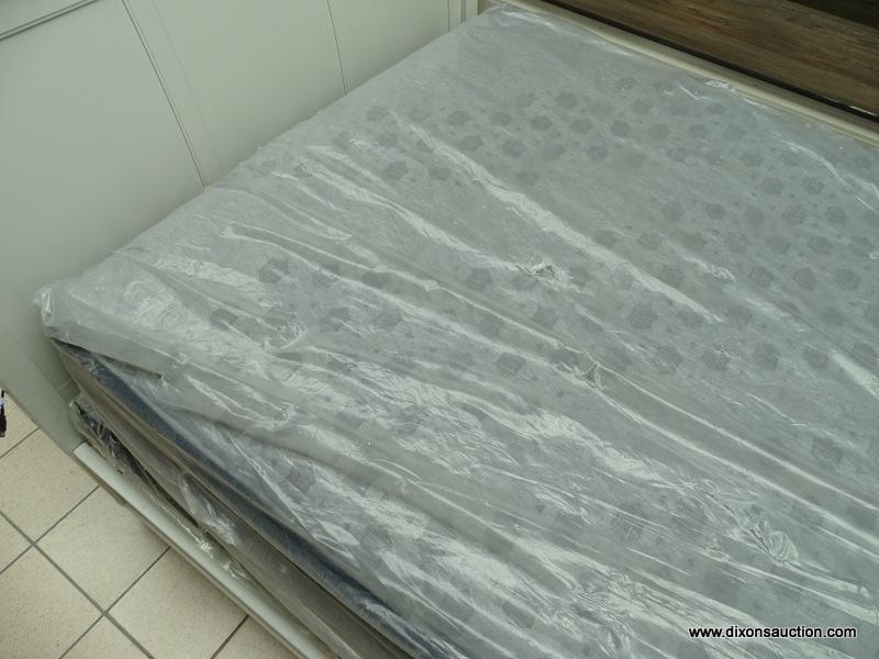 12" QUEEN SIZE MATTRESS IN PLASTIC. ITEM IS SOLD AS IS WHERE IS WITH NO GUARANTEES OR WARRANTY. NO