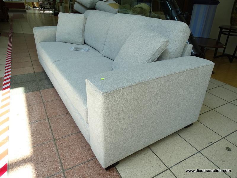 BRAND NEW TAMORA FABRIC 3 CUSHION SOFA IN GRAY. A MODERN DESIGN COMBINED WITH LUXURIOUS, COMFORTABLE