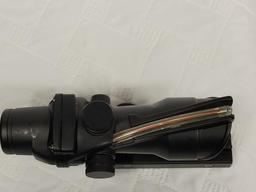 TRIJON ACOG TA31 RIFLE SCOPE. GREAT FOR LONG AND SHORT DISTANCE SHOOTING. RETAILS FOR $1,300.00 NEW.