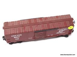 O GAUGE LIONEL 6-9414 COTTON BELT SSW BOXCAR. MEASURES 9.5 IN LONG. ITEM IS SOLD AS IS WHERE IS WITH