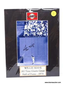 WILLIE MAYS "ALL TIME GIANTS GREAT" HALL OF FAME (1979) SIGNED PHOTOGRAPH WITH MATTING. MEASURES 8