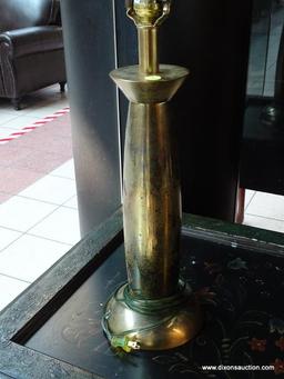 (R1) BRASS LAMP WITH HARP AND BRASS SPHERICAL FINIAL. ITEM IS SOLD AS IS WHERE IS WITH NO WARRANTY