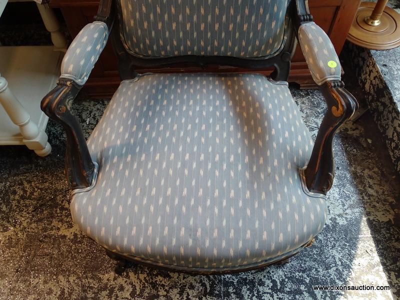 (R1) MAHOGANY AND BLUE UPHOLSTERED ARM CHAIR WITH UPHOLSTERED SEAT, BACK, AND ARMS. HAS A GOLD