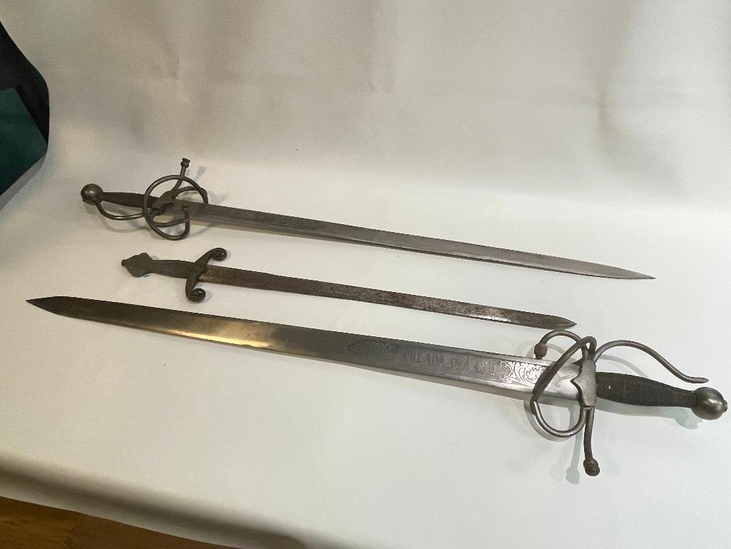 (S12L) FORGED ETCHED BLADE SWORDS COLADA DEL SID TOLEDO DUELLING PAIR (40 INCH) AND SMALLER SWORD