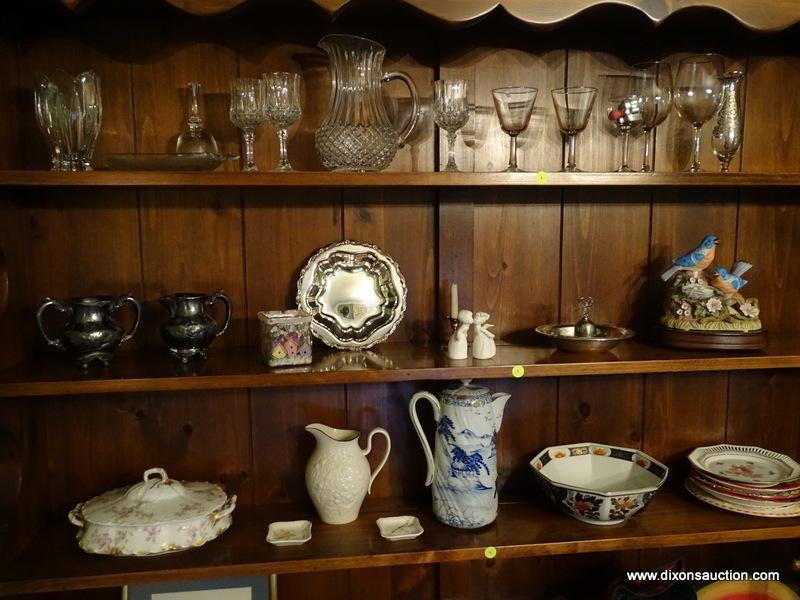 (DR) SHELF LOT- LOT INCLUDES- SILVERPLATE CREAM AND SUGAR AND 2 SILVER PLATED SMALL BOWLS, ROYAL