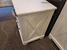 (R2) A-AMERICA SUN VALLEY NIGHTSTAND IN WHITE. MEASURES 27 IN X 19 IN X 30 IN. RETAILS FOR $600