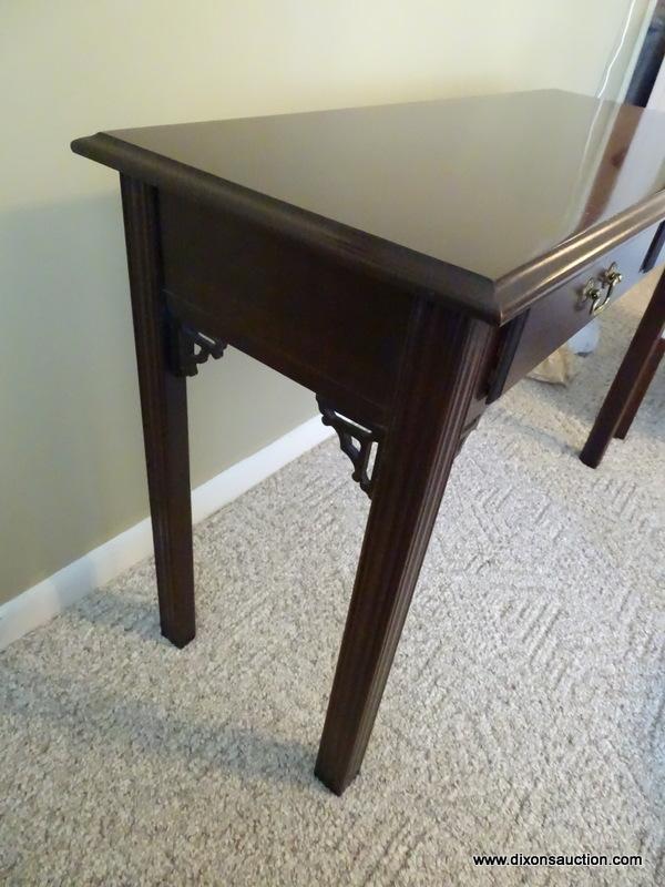 (FR) TWO DRAWER SOFA/CONSOLE TABLE WITH BRASS PULLS AND REEDED LEGS. MEASURES APPROX 40.5" X 16" X