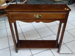 (R1) MAHOGANY 1 DRAWER CONSOLE TABLE WITH BRASS CHIPPENDALE STYLE PULL. MEASURES 28 IN X 8 IN X 28