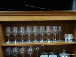 (R1) LOT OF 15 RED WINE STEMS. INCLUDES 6 CORDIAL GLASSES. ITEM IS SOLD AS IS WHERE IS WITH NO