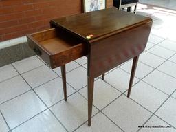 (R3) SUTERS SOLID MAHOGANY SINGLE DRAWER PEMBROKE TABLE WITH HEPPLEWHITE LEGS. IS 1 OF A PAIR. WITH