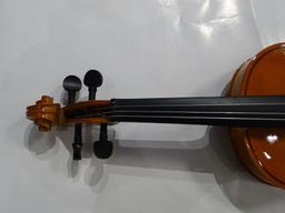 (SC) UNNAMED 4/4 VIOLIN WITH BOW AND HARD CASE. NEEDS 1 STRING. ITEM IS SOLD AS IS WHERE IS WITH NO