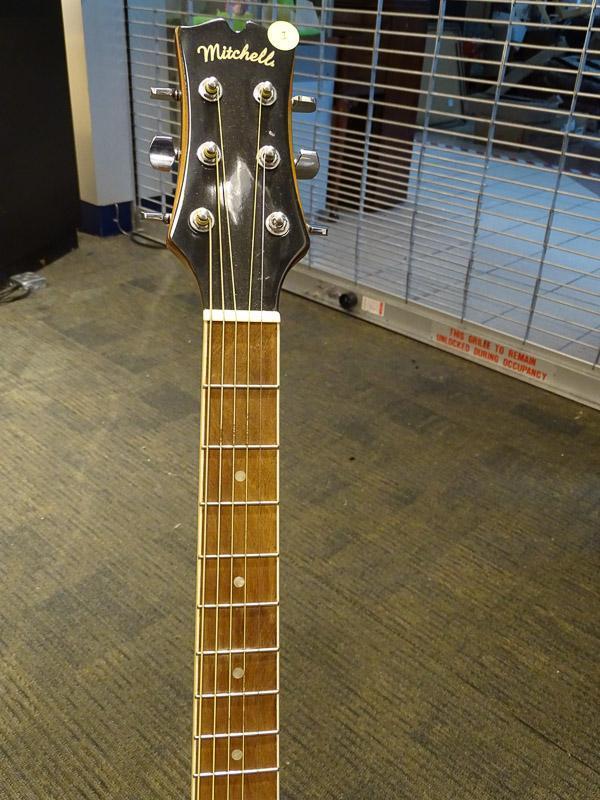 (SC) MITCHELL ACOUSTIC GUITAR. MODEL D120SB. HAS A TOBACCO BURST FINISH. ITEM IS SOLD AS IS WHERE IS