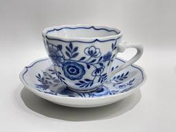 (2B) BLUE DELL CHINA BY UCAGO JAPAN; INCLUDES DINNER PLATES, SOUP BOWLS, FRUIT BOWLS, SALAD PLATES,