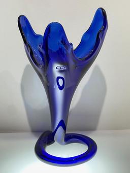 (1A) COBALT BLUE HAND BLOWN ART GLASS TRUMPET VASE 11.5 INCH HEIGHT