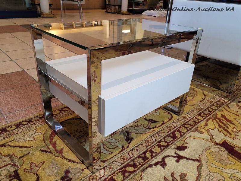 (LR) THE STRADA MODERN SIDE TABLE WHITE IS IDEAL TO BE USED ALONGSIDE PLATFORM BEDS BECAUSE IS